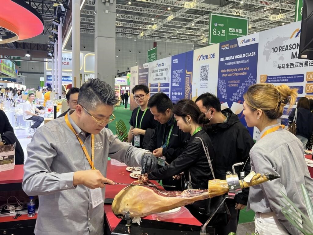 CIIE fuels success of Spain's "City of Ham" 2 19a