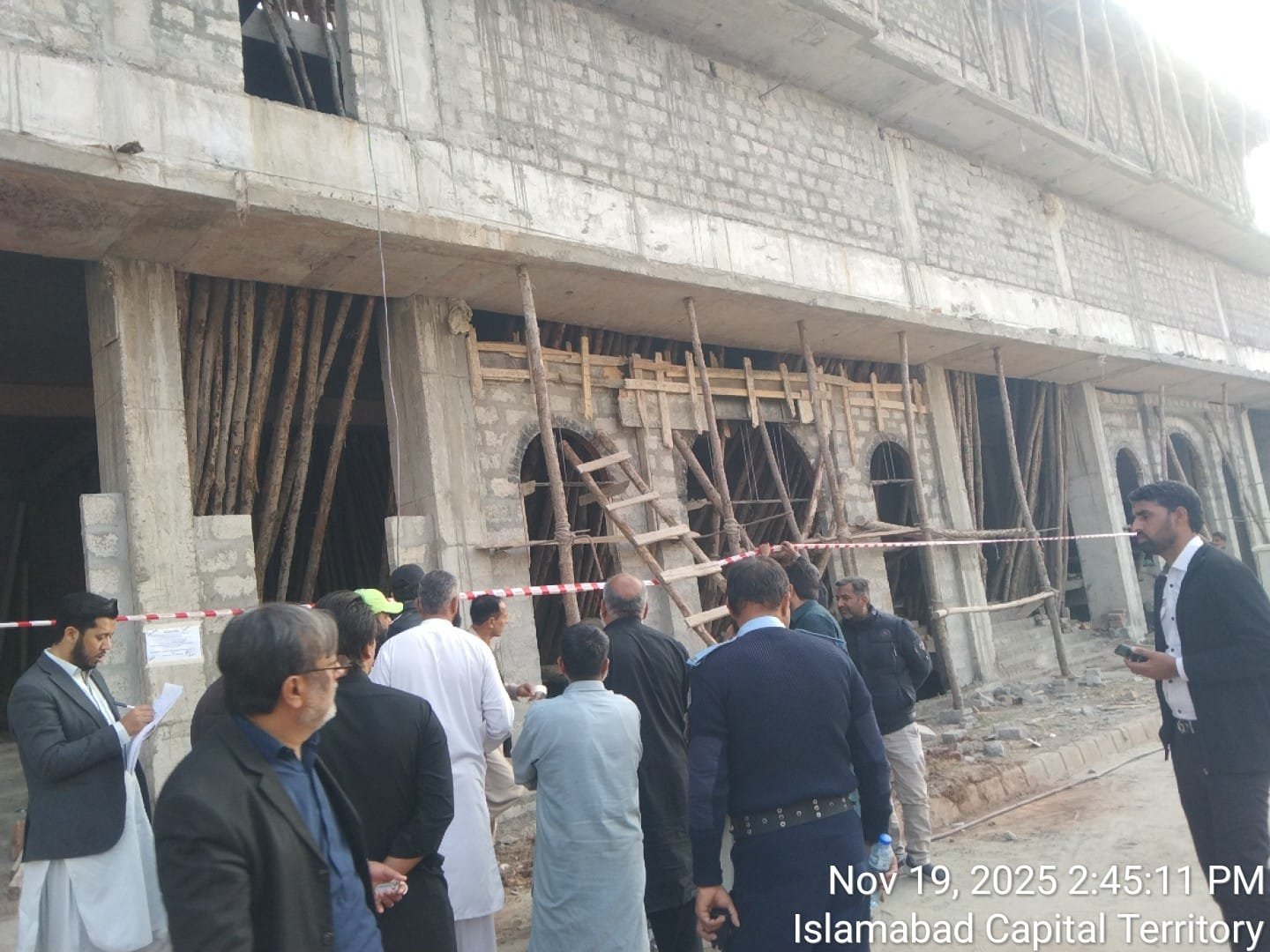 CDA Seals 28 Buildings in Islamabad Over Bylaw Violations