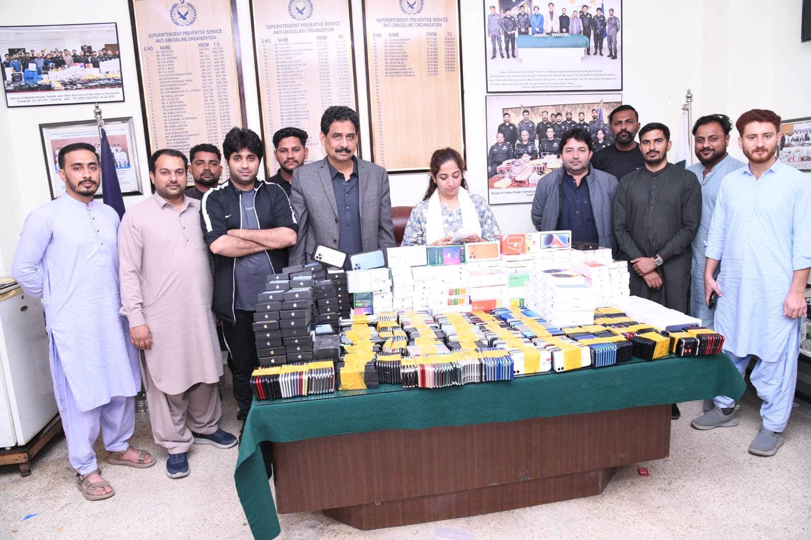 Customs Enforcement Karachi Intercepts Smuggled Mobile Phones Worth Rs. 62 Million