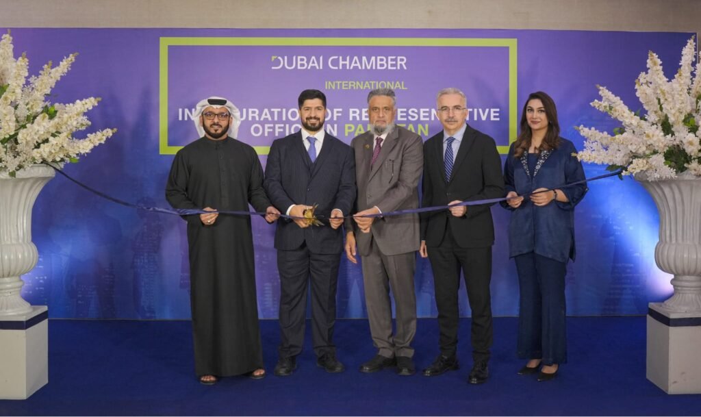 dubai international chamber opens representative office in karachi to expand trade ties