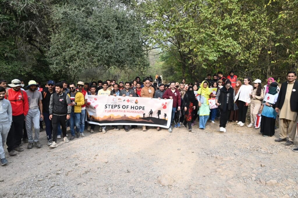 prcs organises “steps for hope for earth & humanity” hiking event at margalla hills