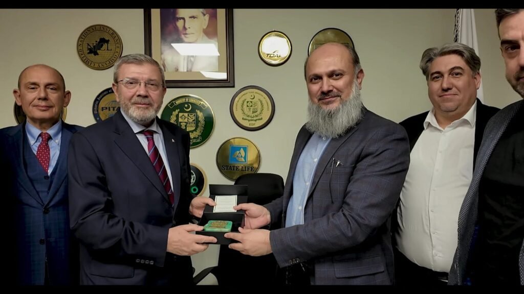 Pak–Turkiye to enhance cooperation in aviation, defence, high-tech industries 2 Pakistani and Turkiye officials meeting in Islamabad to discuss industrial and defence cooperation.