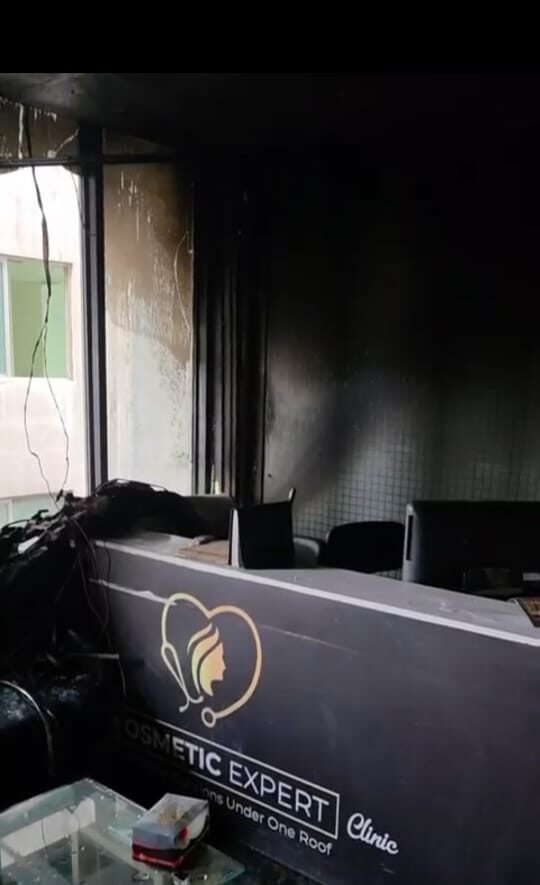 Fire guts Dr Salman Aesthetic Clinic in Islamabad’s Beverly Center 2 Fire guts Dr Salman Aesthetic Clinic in Islamabad’s Beverly Center