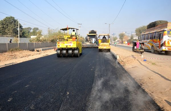 Sindh rehabilitates 141 farm-to-market roads across 19 districts 2 Sindh rehabilitates 141 farm-to-market roads across 19 districts