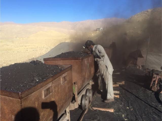 Balochistan coal miners receive over Rs260m in welfare grants since 2019 2 Balochistan coal miners receive over Rs260m in welfare grants since 2019